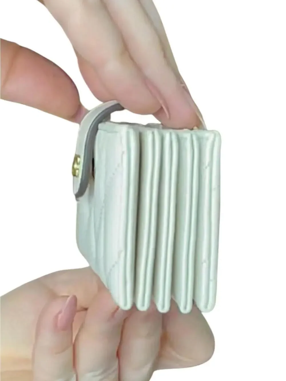 Coach Quilted Leather Accordion Card Holder Wallet in White - Picture 3 of 7